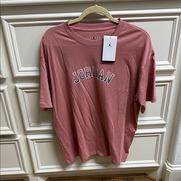 Jordan Pink Short Sleeve Tee Casual Fit, rose pink - Picture 1 of 5
